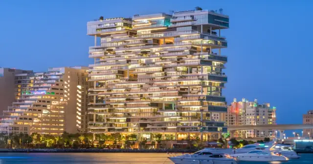 ONE at Palm Jumeirah, building exterior